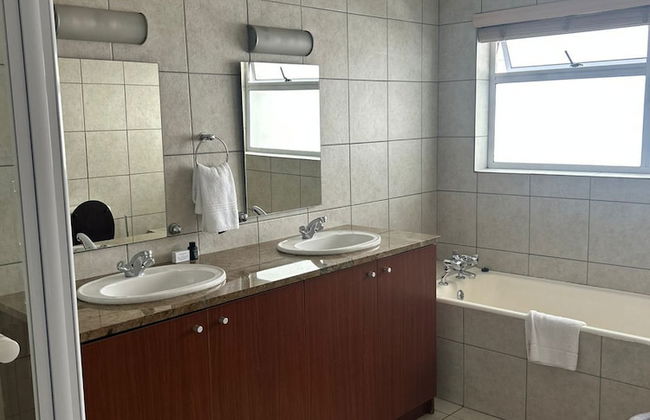 Mouilie Point 1 Bedroom With sea Views and Pool - Foto 18