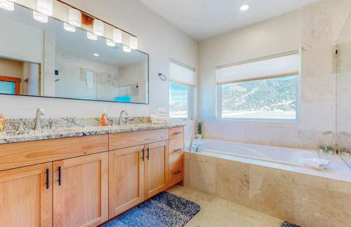 Beach Front Haven - Photo 18