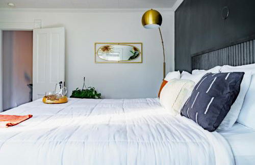 Jungle House Luxury Homes - Columbus Downtown Short North - Steps to Convention Center & Nationwide Arena - Sleeps up to 11 - Free Parking - Over 5,800 Five Stars - Foto 34