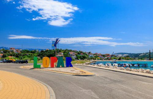 Apartments By the sea in Lopar - Photo 14