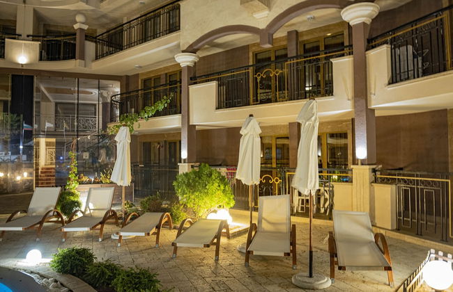 Menada Golden Rainbow Apartments - Photo 27