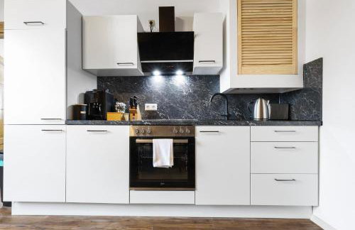 cruwzo I Modern Centrally Located Apartment with Parking Modern Centrally Located Apartment with Parking - Photo 25