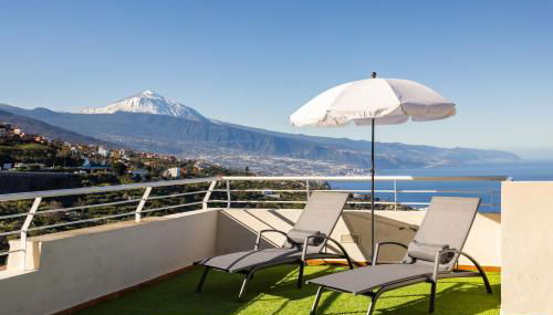 Sunset Horizon Spa Retreat by Eden Rentals - Foto 1, sunbed