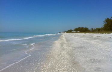 Remote Island Retreat with Private Ferry, Pool, Beach - Foto 33