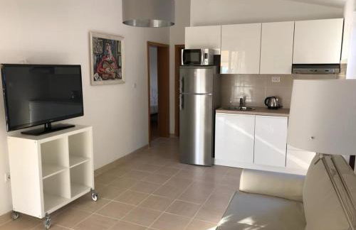 Apartment in Maslinica 70m from the sea - Photo 19