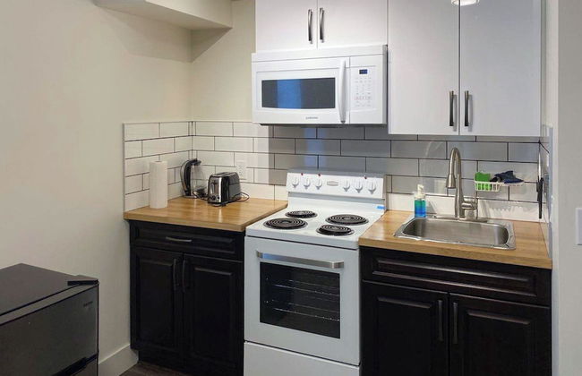 Calming 1bedroom Units With Balcony And City View - Photo 14