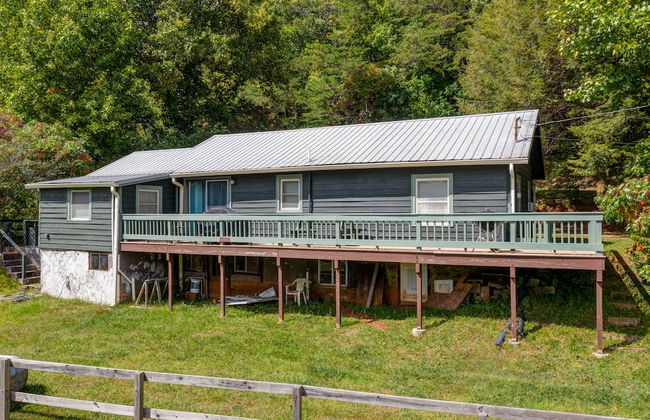 Moonshiner's Cabin Minutes From Two Wheels! - Foto 36