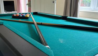 Beautiful 4-Bedroom Home for Groups & Families - Foto 3