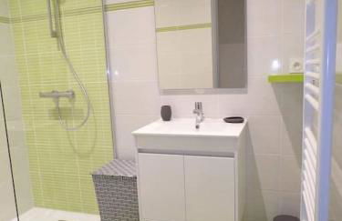 maison de ville en plein cœur de Jonzac - Photo 2