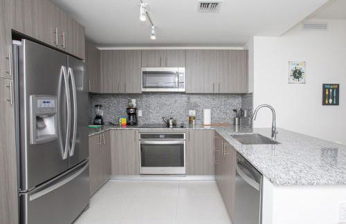 Luxury 1BD/1BT Apartment in Downtown Doral - Foto 5