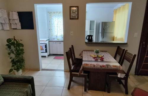 Apto jeito de casa entre mar e montanha AR - Foto 12