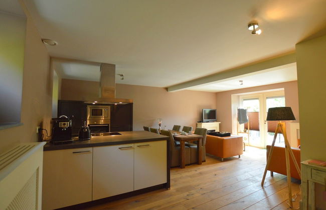 Stunning Holiday Home Near Forest in Slenaken - Photo 41