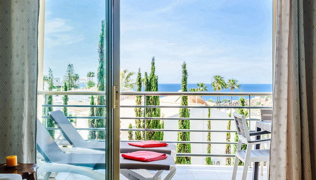 BnB Homes Apartment With Sea View Terrace 2 Pools - Foto 4, Habitación