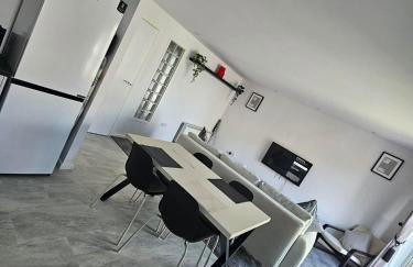 Cosy Panoramic Sea Views with North Dock Balcony - Foto 21