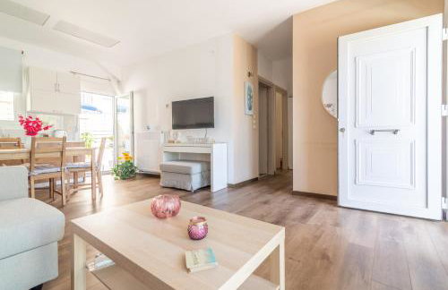 Sophia's Comfortable Home with a Private Backyard - Foto 4