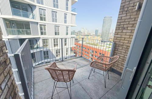 Lux 3-Bedroom Penthouse in Battersea with 3 Private Balconies near Clapham , Nine Elms by NourNest Apartments - Foto 12