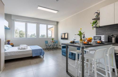 GuestHost -Seaside Studio with Swimming Pool and Parking - Foto 9