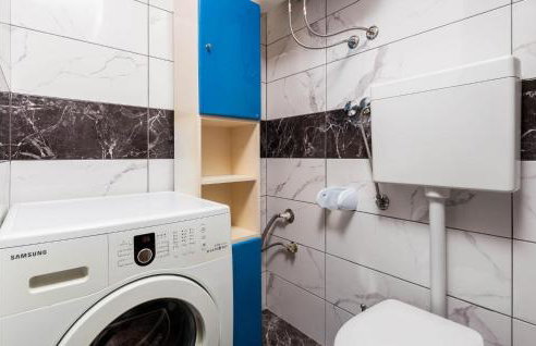 3 Bedroom Awesome Home In Jurdani - Foto 26