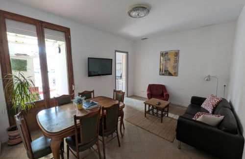 Centric apartment 100m from the beach - Photo 37