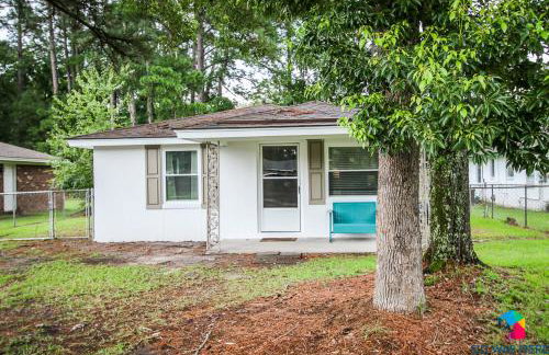 Cake By The Ocean Electric Recliners-Minutes From I-95 And Pembroke - Photo 33