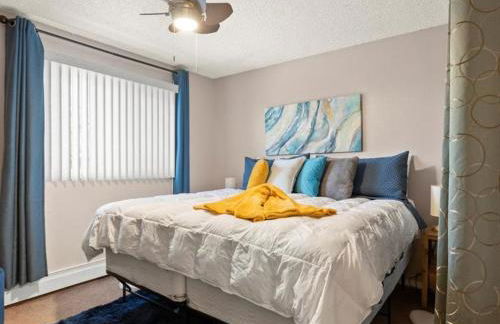 Lovely 3-bedroom rental unit with free parking! - Photo 10