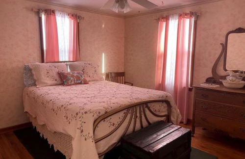 Cozy Cottage Rental for Six on a Working Ranch in Crawford, Nebraska - Foto 9