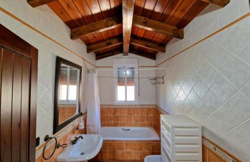 Chalet El Parral - Piscina y Sala de Cine - Photo 36