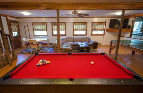 Secluded Cabin Rental for a Large Group Getaway on the Shenandoah River near Luray, Virginia - Photo 16