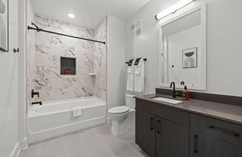 Chic Channelside Studio with High-Rise Views - Foto 18