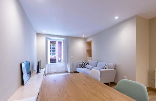 HERITAGE APARTMENTS CERDANYA al carrer Major i parking - Foto 37