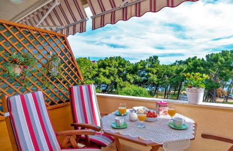 Apartments Emi - Photo 1