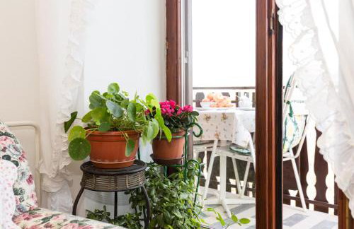 Comfy And Warm Ap With Balcony Surrounded With Beautiful Nature - Foto 13