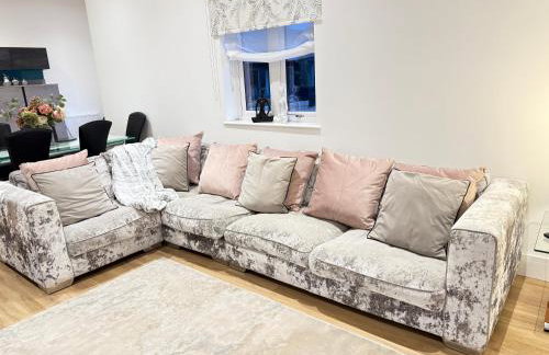 Beautiful 2 Bedroom Barn -Stansted Airport 2 miles - Foto 2