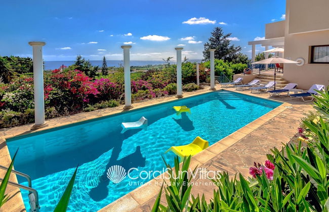 Wonderful Quiet Area, Completely Privacy, Large Private Pool, Colourful Garden - Foto 22