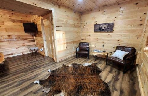 Lakeview Cabin by Tappan Lake, Perfect for Groups with Hot-Tub in Ohio - Foto 14