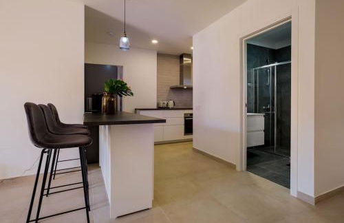 Ocean Breeze - Photo 8