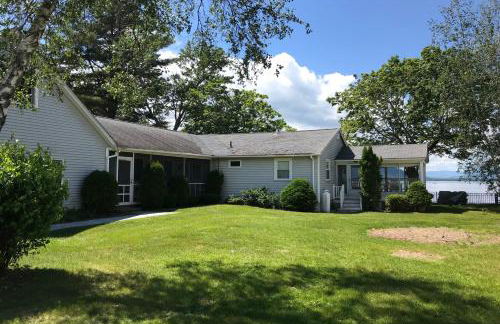 4 Bed 2 Bath Vacation home in Ossipee - Foto 1