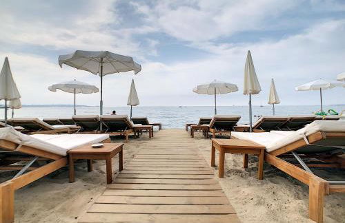 Luxury Family 2BR - Prime Location, Walk to Beach & Shopping, Sunny Balcony - By Totolulu Cannes Hoche - Foto 37