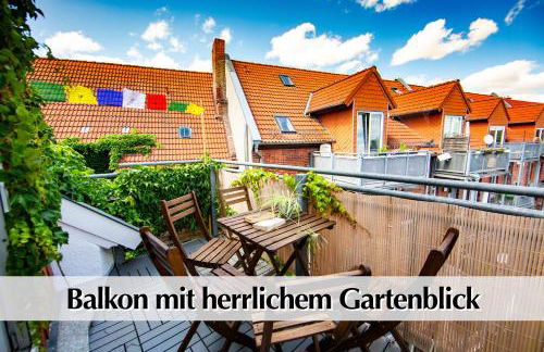 Helle 80m2 Maisonette FEWO mit tollem Balkon ins Grüne, Kingsize Bett, Smart-TV - Nur ein kurzer Spaziergang in die Altstadt und zum Domplatz - Kostenlose Parkplätze in den umliegenden Straßen - Ausgewählte Empfehlungen für Erfurt inklusive - Foto 6