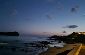 Blue And Gold Cozy Home - Photo 33