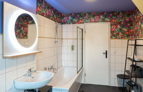 Pop Art Apartment - Balkon, Netflix, Nespresso, Zentral, Messe - Foto 25