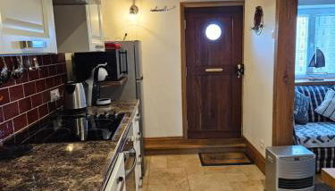 Rose by the sea - Beach front sea views - Foto 2