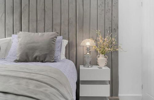 SLUXE Properties 4mins to Etihad Stadium and Coop live - Foto 27