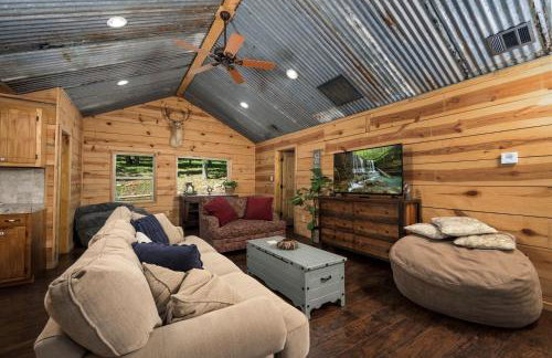 Impressive Cabin Surrounded by Trees in Nashoba, Oklahoma - Foto 11