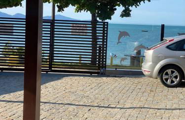 Apartamento Frente Mar em Porto Belo - Foto 2