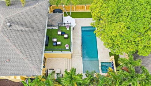 Palm Haven - Tropical Chic Home with Pool in Grandview Heights - Foto 5