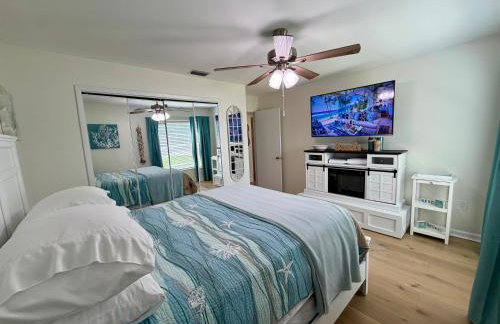 Near KSC - Peaceful Spacious Home for 6 - Fully Stocked Kitchen and Coffee Bar - Foto 27