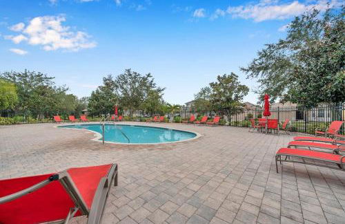 Beautiful home with a huge pool! - Foto 24