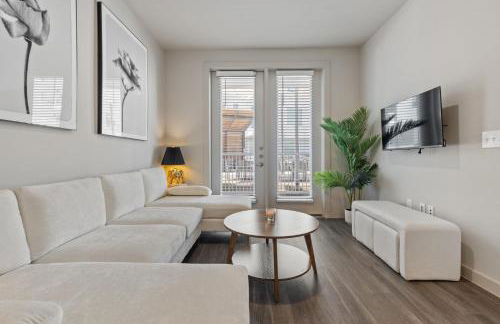 Modern 2BR Poolside Patio Suite in North Austin - Foto 12