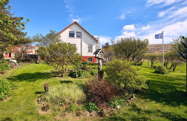 Kidafell Farmhouse - Photo 56